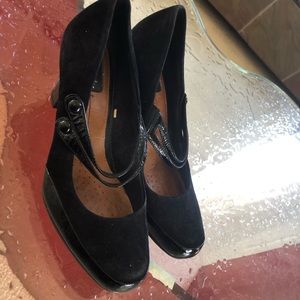 Clark’s black dress shoes heels size 9.5